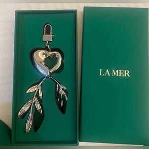 La Mer keychain